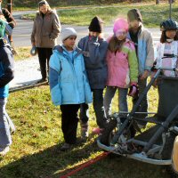 Equipment and commands in dryland dog sledding