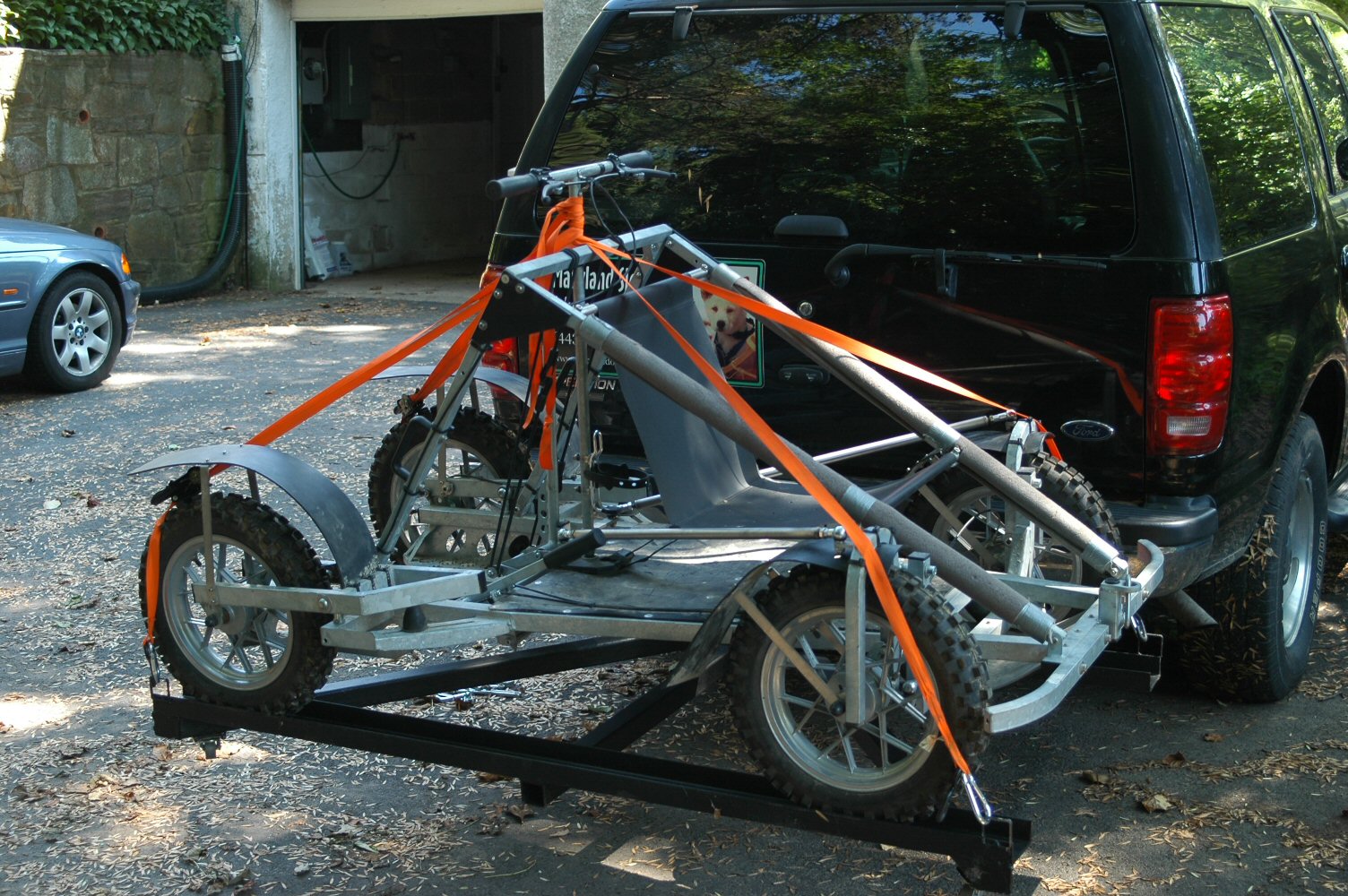 Maryland Sled Dog Adventures LLC Hitch mounted carrier